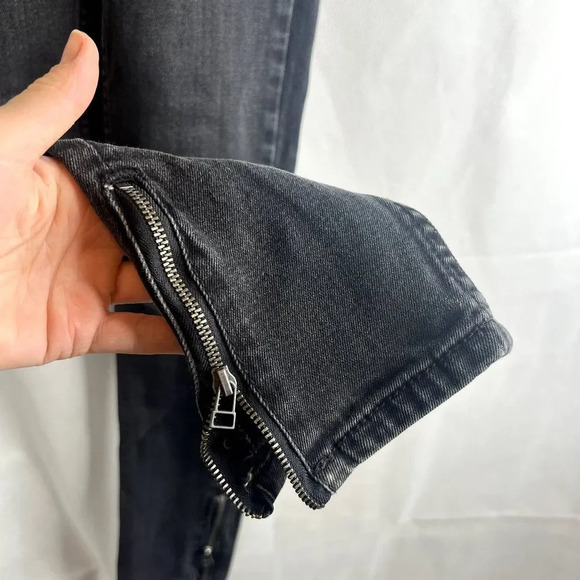 Levi's Demi Curve Low Rise Skinny Jeans with Zip Ankle & Sequin Detail Sz 24 - Picture 7 of 11